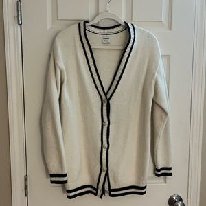Aritzia Sunday Best Sweater